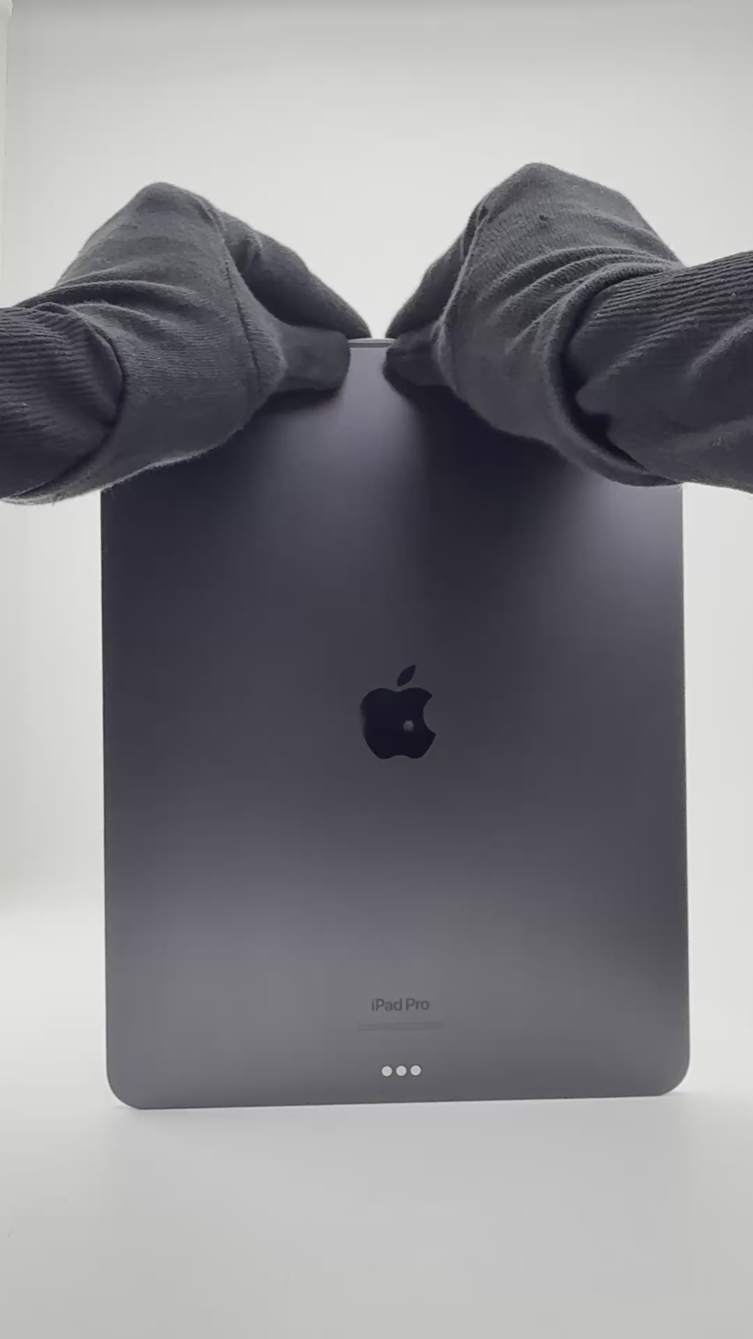 iPad Pro M4 13インチ　スペースブラック　256GB　Wi… iPad Pro (M4) 13-inch WiFi - 256GB - Space Black - Demo-unit