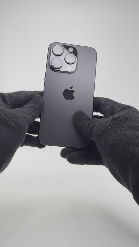 iPhone 15 Pro - 128GB - Black Titanium - Pre-owned