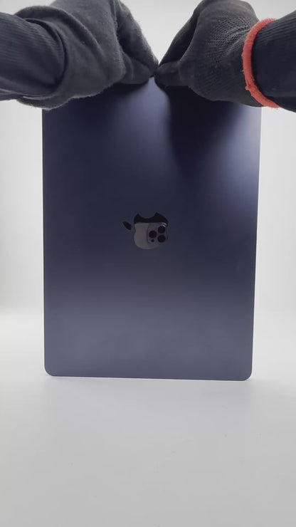 MacBook Air (2024) - 13 inch - M3 - 8GB+256GB - Midnight - AC+ (11-Jul-27) -  Pre-owned