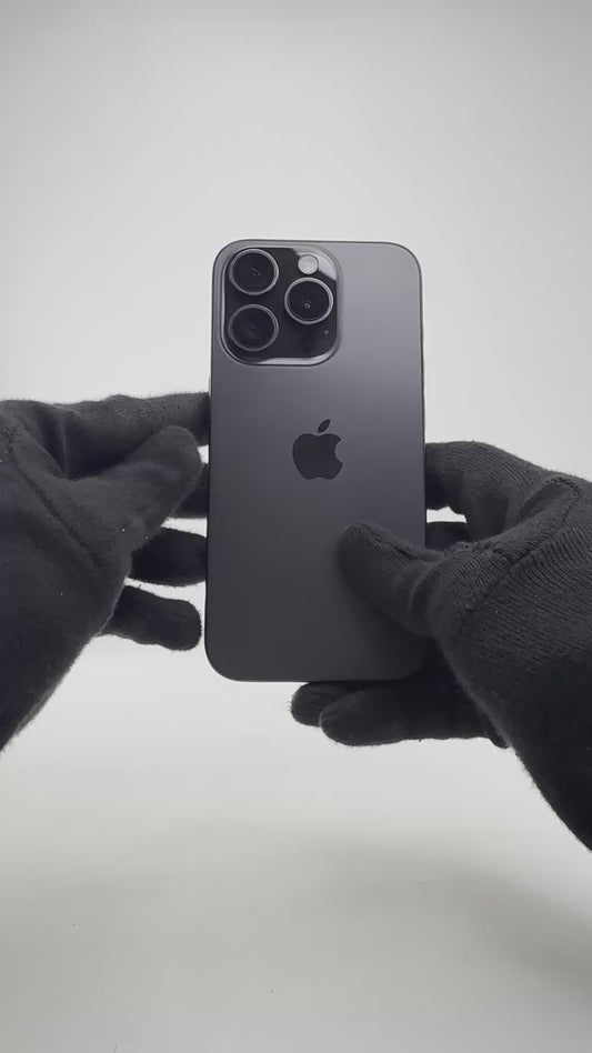 iPhone 15 Pro - 256GB - Black Titanium - Pre-owned