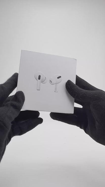 AirPods Pro 1st Gen - White - Pre-owned