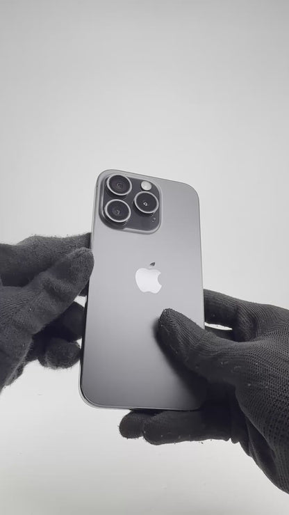 iPhone 15 Pro - 128GB - Black Titanium - Pre-owned