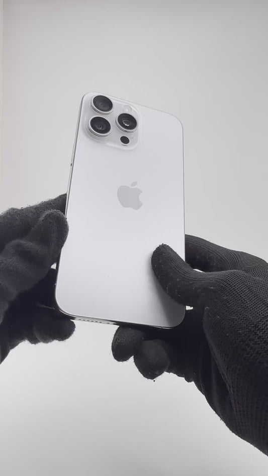 iPhone 15 Pro Max - 256GB - White Titanium - Pre-owned