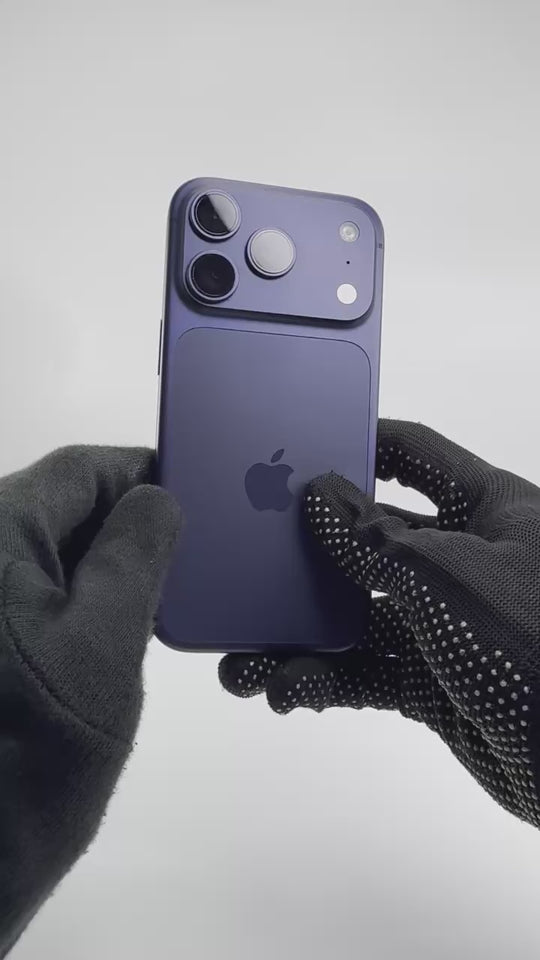 iPhone 17 Pro - 256GB - Deep Blue - Pre-owned
