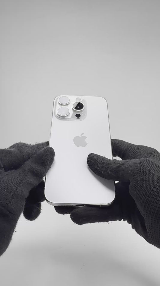 iPhone 15 Pro - 128GB - White Titanium - Pre-owned