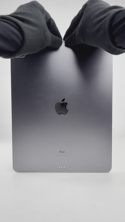 iPad Pro (4th Gen) 11 Inch WiFi - 128GB - Space Gray - Pre-owned