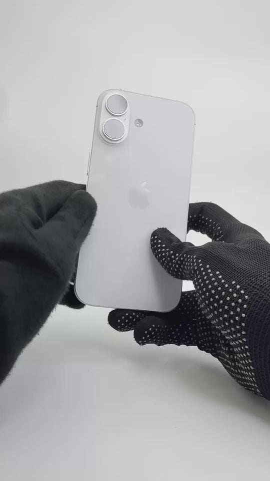 iPhone 17 - 256GB - White - IW (07-Dec-26) - Pre-owned