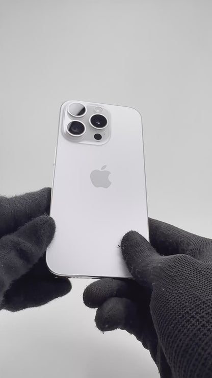 iPhone 15 Pro - 128GB - White Titanium - Pre-owned