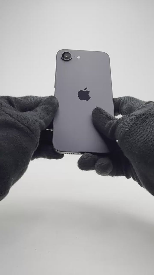 iPhone 16e - 128GB - Black - Pre-owned