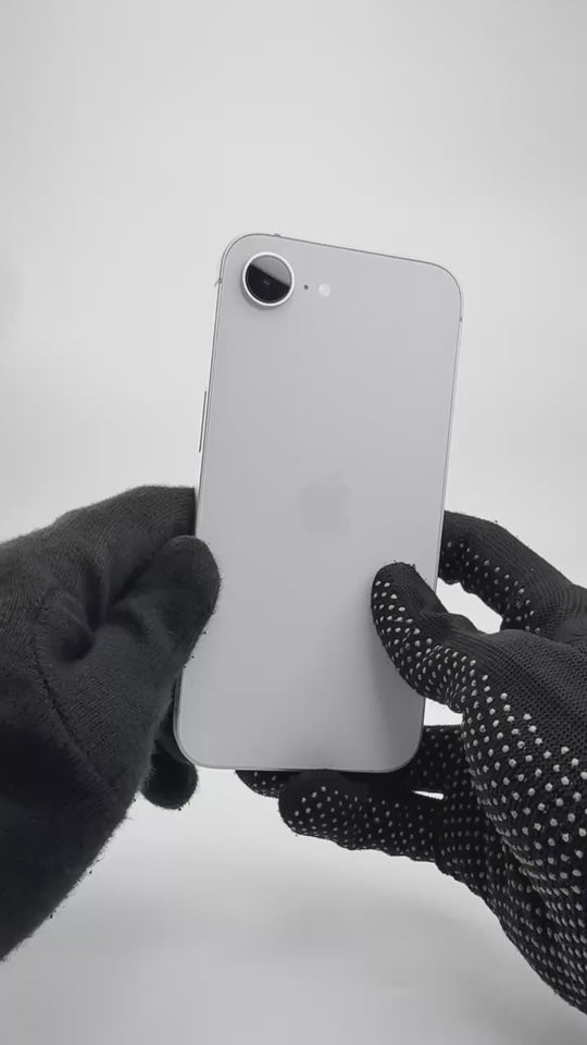 iPhone 17e - 256GB - White - IW (12-Apr-27) - Pre-owned