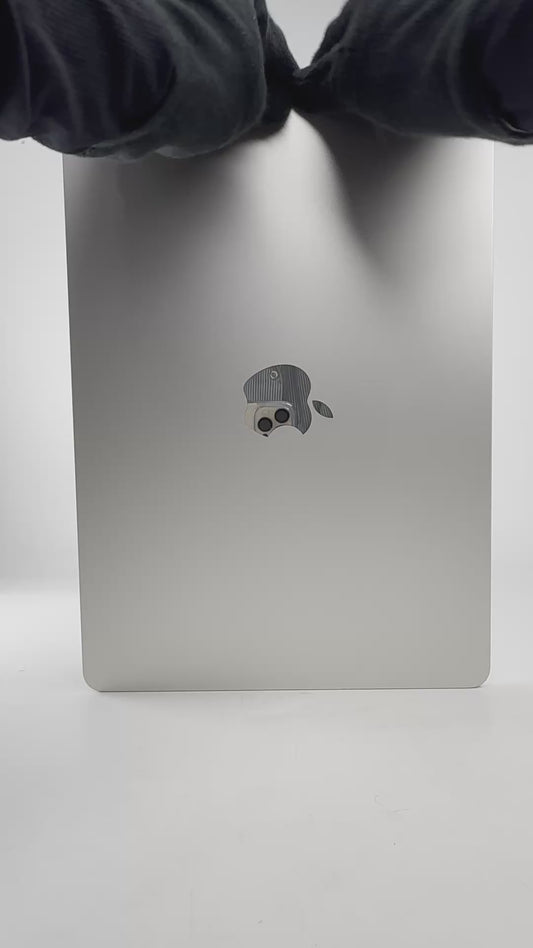 MacBook Air (2022) - 13 inch - M2 - 8GB+256GB - Starlight - Pre-owned