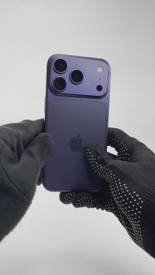 iPhone 17 Pro - 256GB - Deep Blue - Pre-owned
