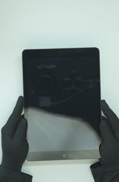 iPad 9th Gen - 64GB - Space Grey-10.2 inch with Wi-Fi Only - Pre-Owned