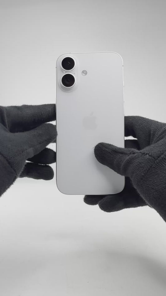 iPhone 17  - 256GB - White  - IW (11-Dec-26) - Pre-owned