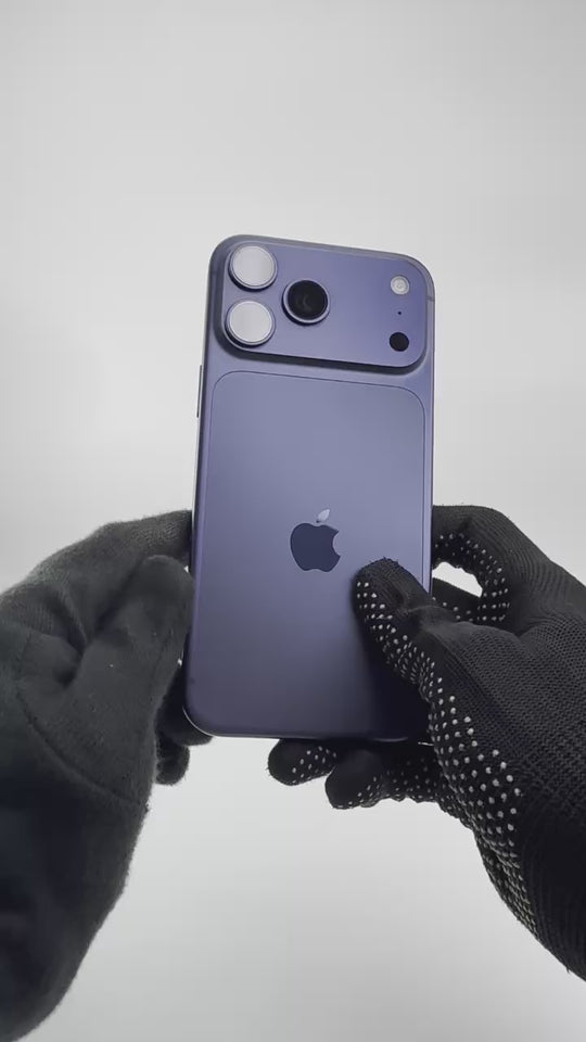 iPhone 17 Pro Max - 256GB - Deep Blue - Pre-owned