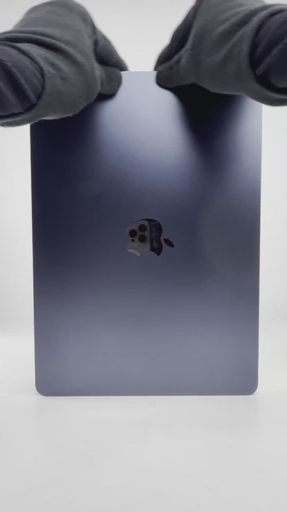MacBook Air (2025) - 13 inch - M4 - 16GB+256GB - Midnight - IW (11-Feb-2027) - Pre-owned