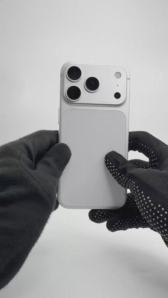 iPhone 17 Pro - 256GB - Silver - Pre-owned