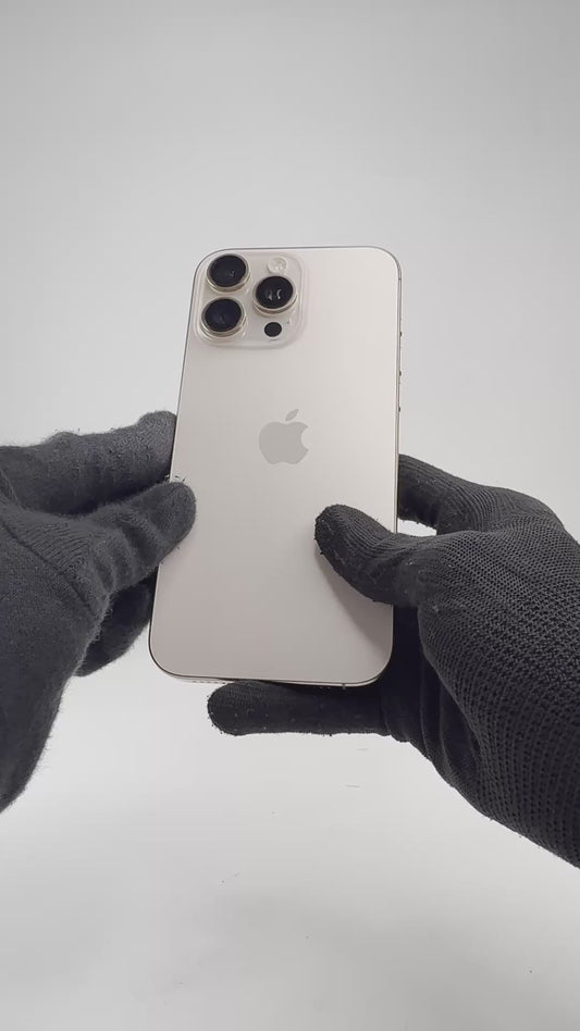 iPhone 16 Pro Max - 256GB - Desert Titanium - Pre-owned