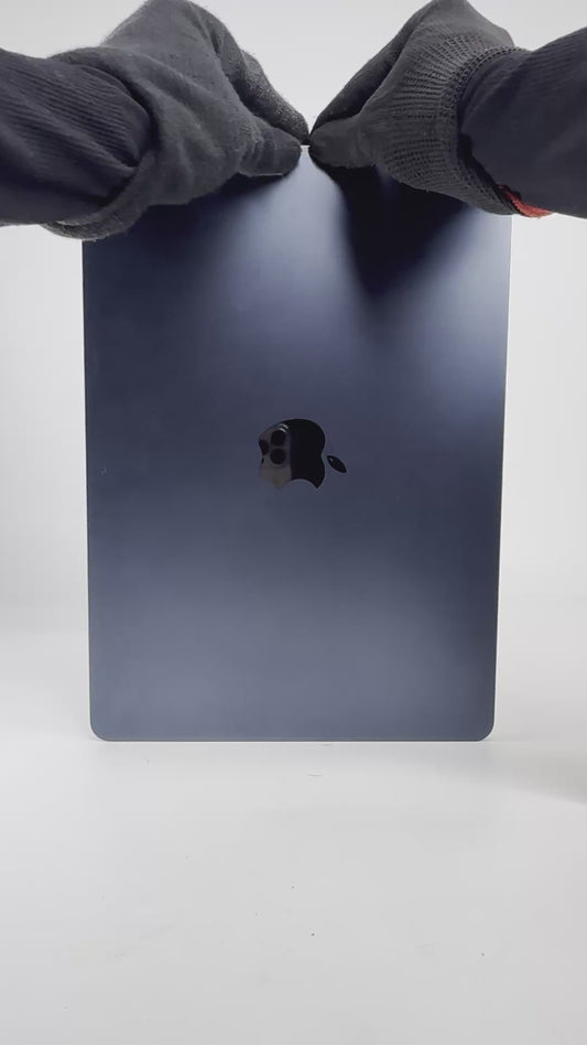 Macbook Air (2022) - 13 inch  - M2 - 8GB+256GB - Midnight - Pre-owned