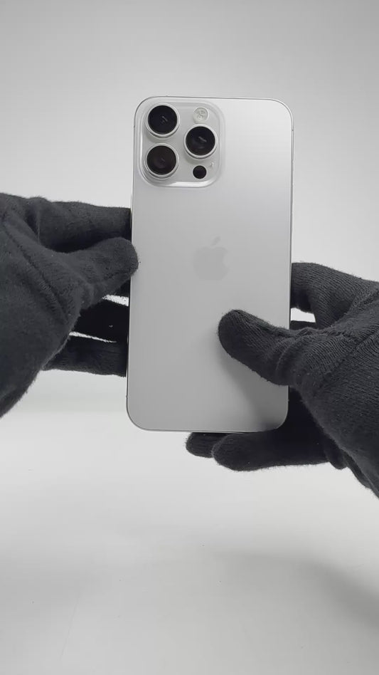 iPhone 15 Pro Max - 256GB - White Titanium - Pre-owned