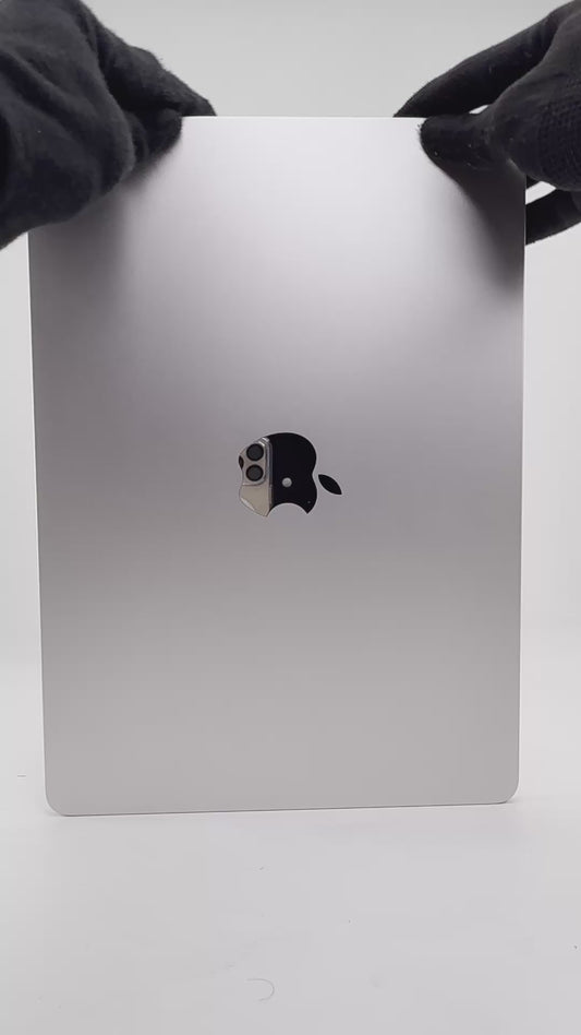 MacBook Air 2024 - 13 inch - M3 - 16GB+512GB - Starlight - AC+ (23-Jan-28) - Pre-owned