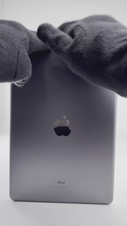 iPad 9th Gen WiFi - 64GB - Space Gray - Pre-owned