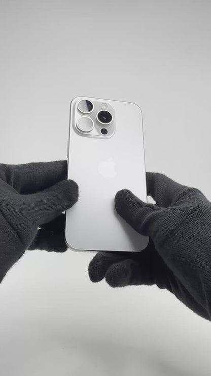 iPhone 15 Pro - 256GB - White Titanium - Pre-owned