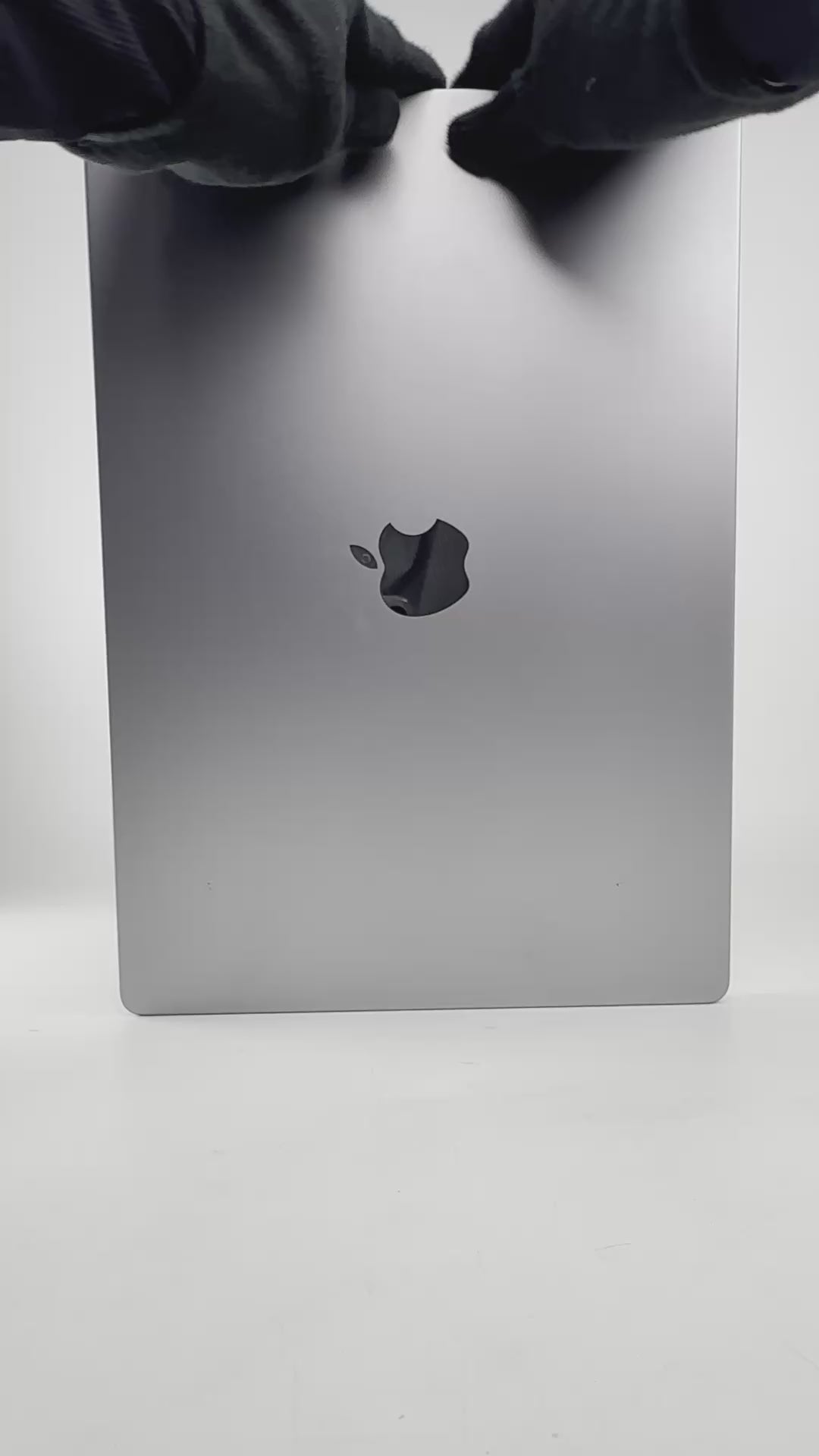 Preowned MacBook Pro 2021 16