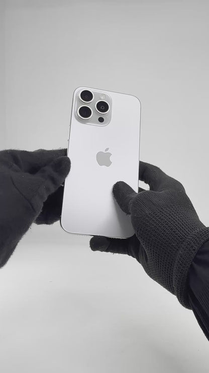 iPhone 15 Pro Max - 256GB - White Titanium - Pre-owned
