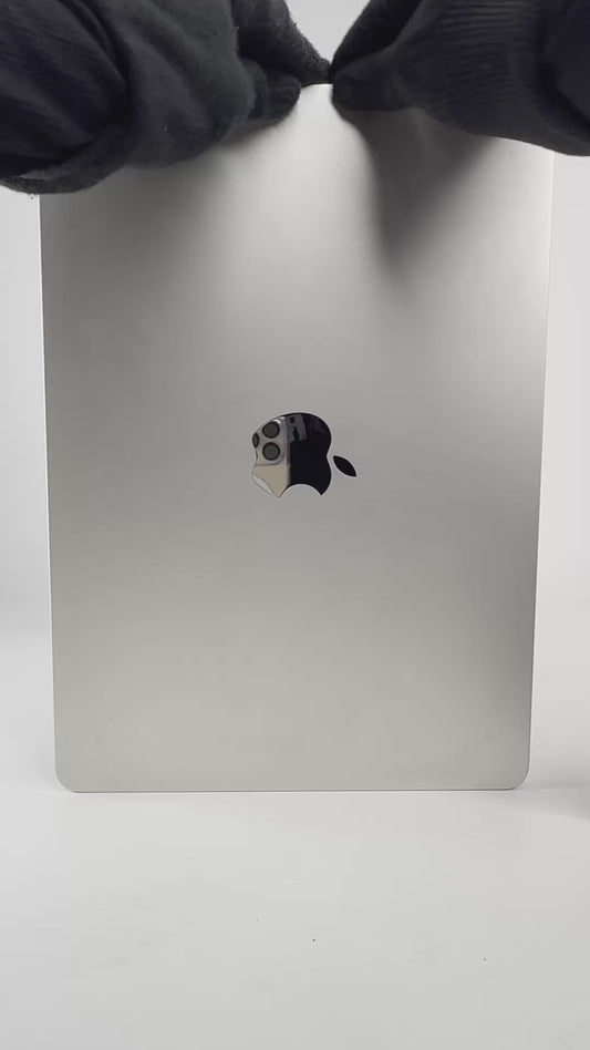 Macbook Air (2022) - 13 inch  - M2 - 8GB+256GB - Starlight - Pre-owned