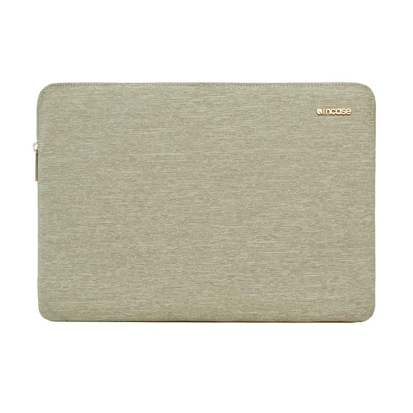 Incase slim 2024 sleeve for macbook